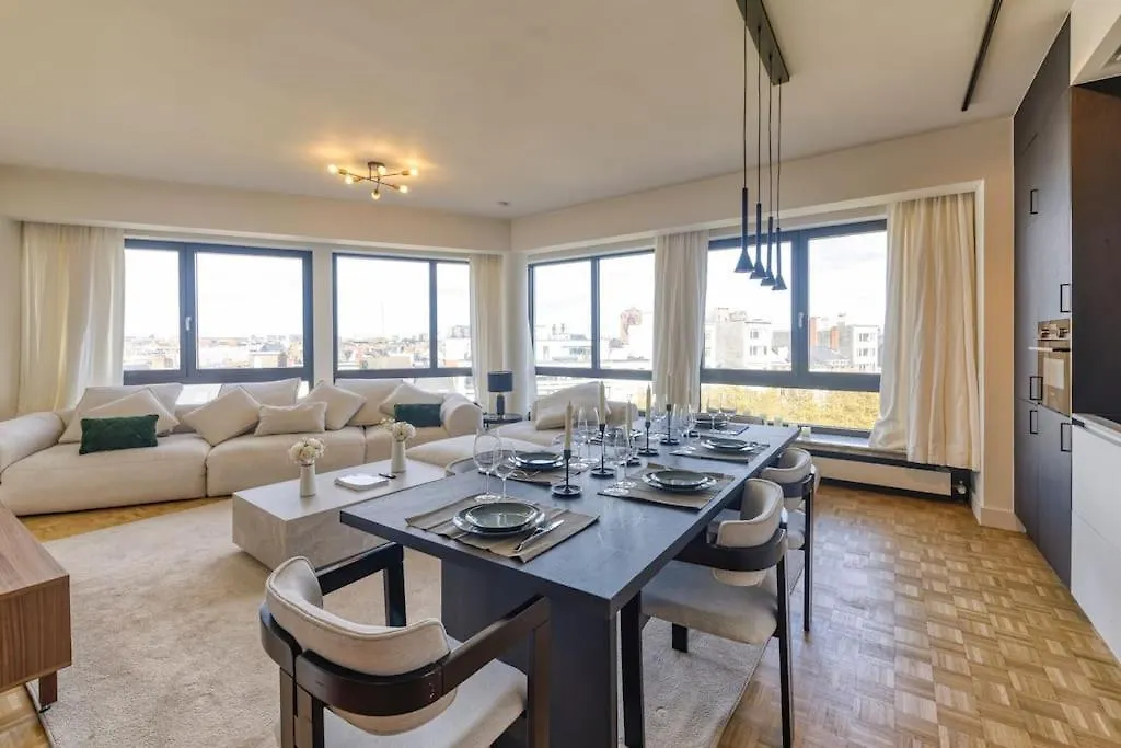 Penthouse Luxe 3 Bedrooms Center location